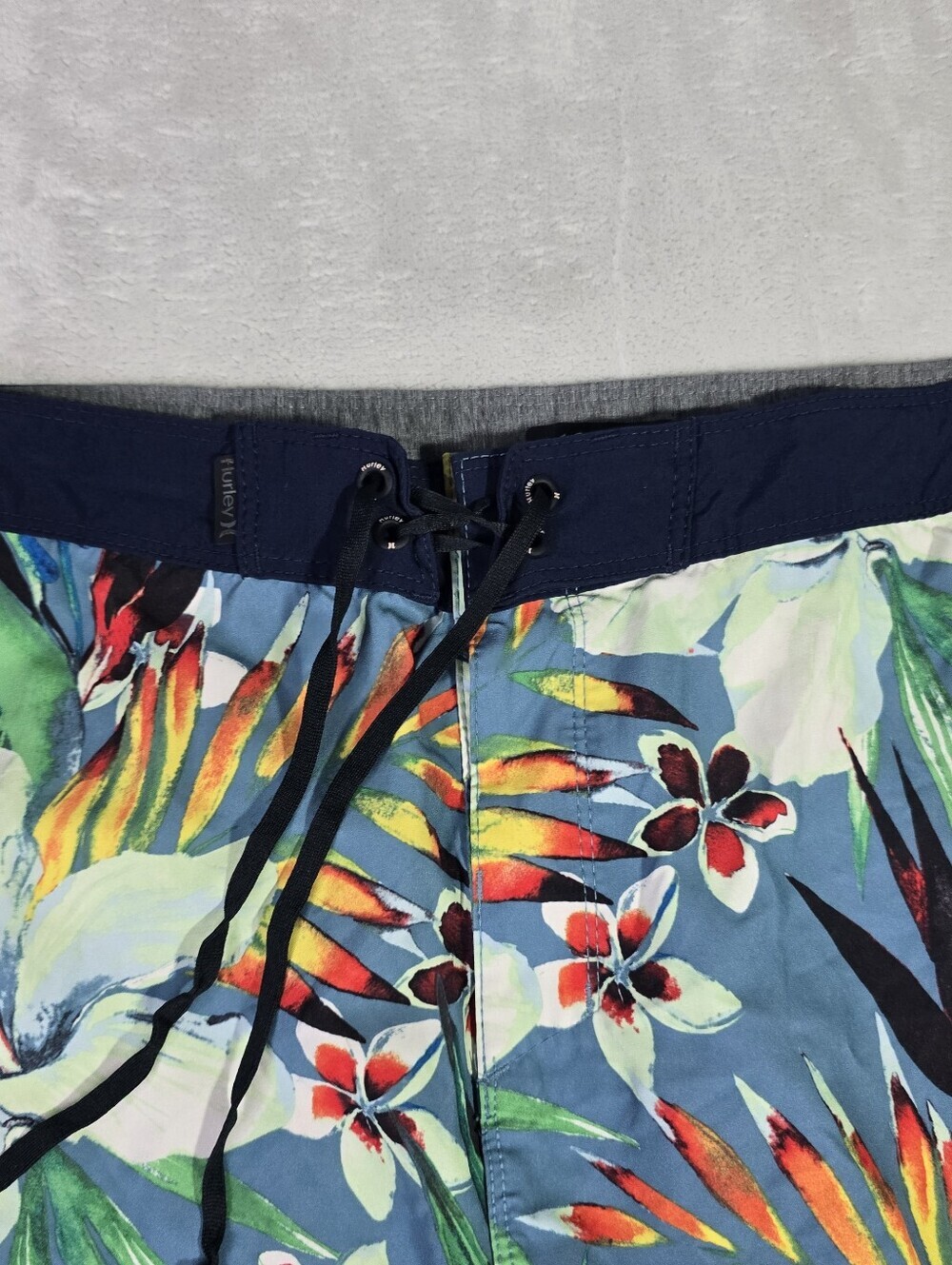 Hurley Shorts 38 Hawaiian Swimwear Floral Phantom Boardshorts Button 7" Inseam - Picture 3 of 8